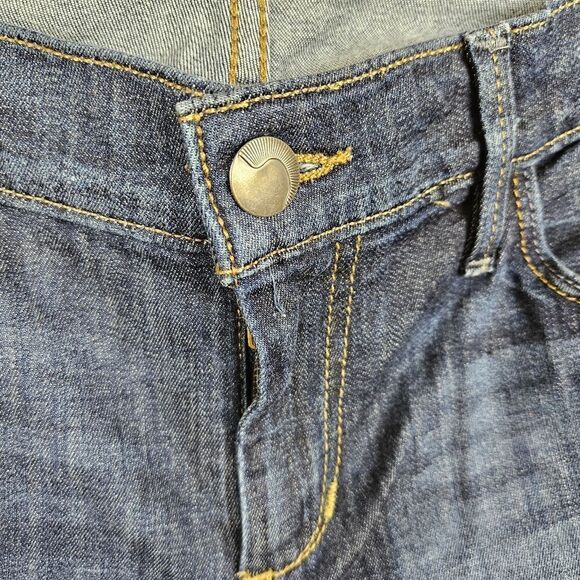 Joe's "Jackie" Cropped Jeans. Medium Blue Wash 28 - Picture 3 of 9